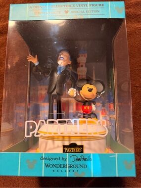 Disney Mickey & Walt 'Partners' Collectible Figure Designed by Dave Perillo